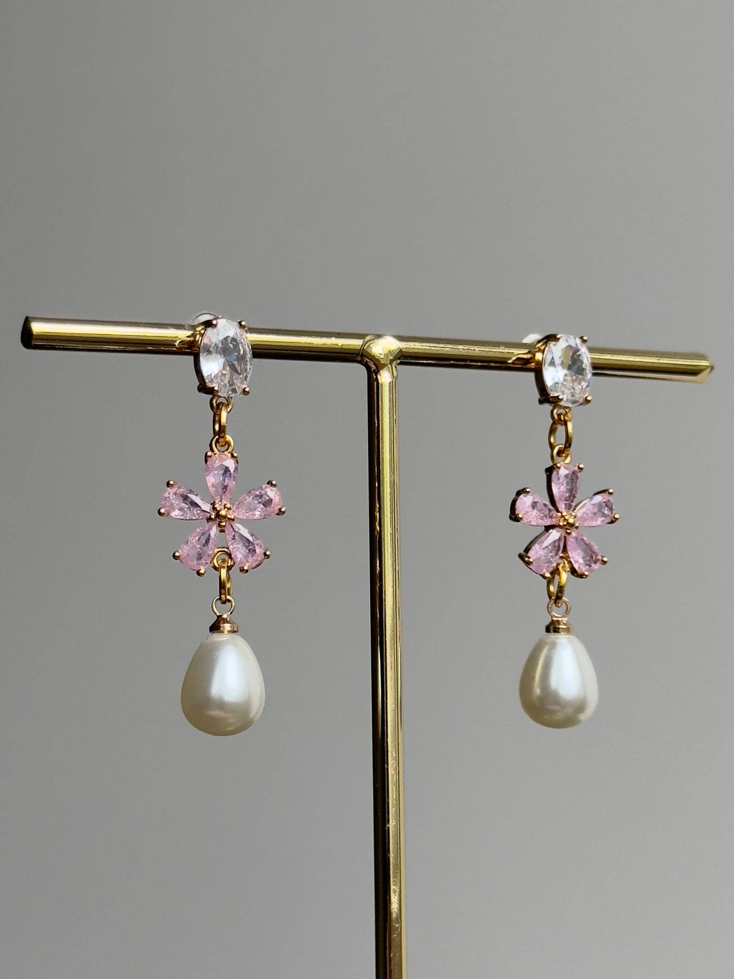Rosa Pearl Earrings