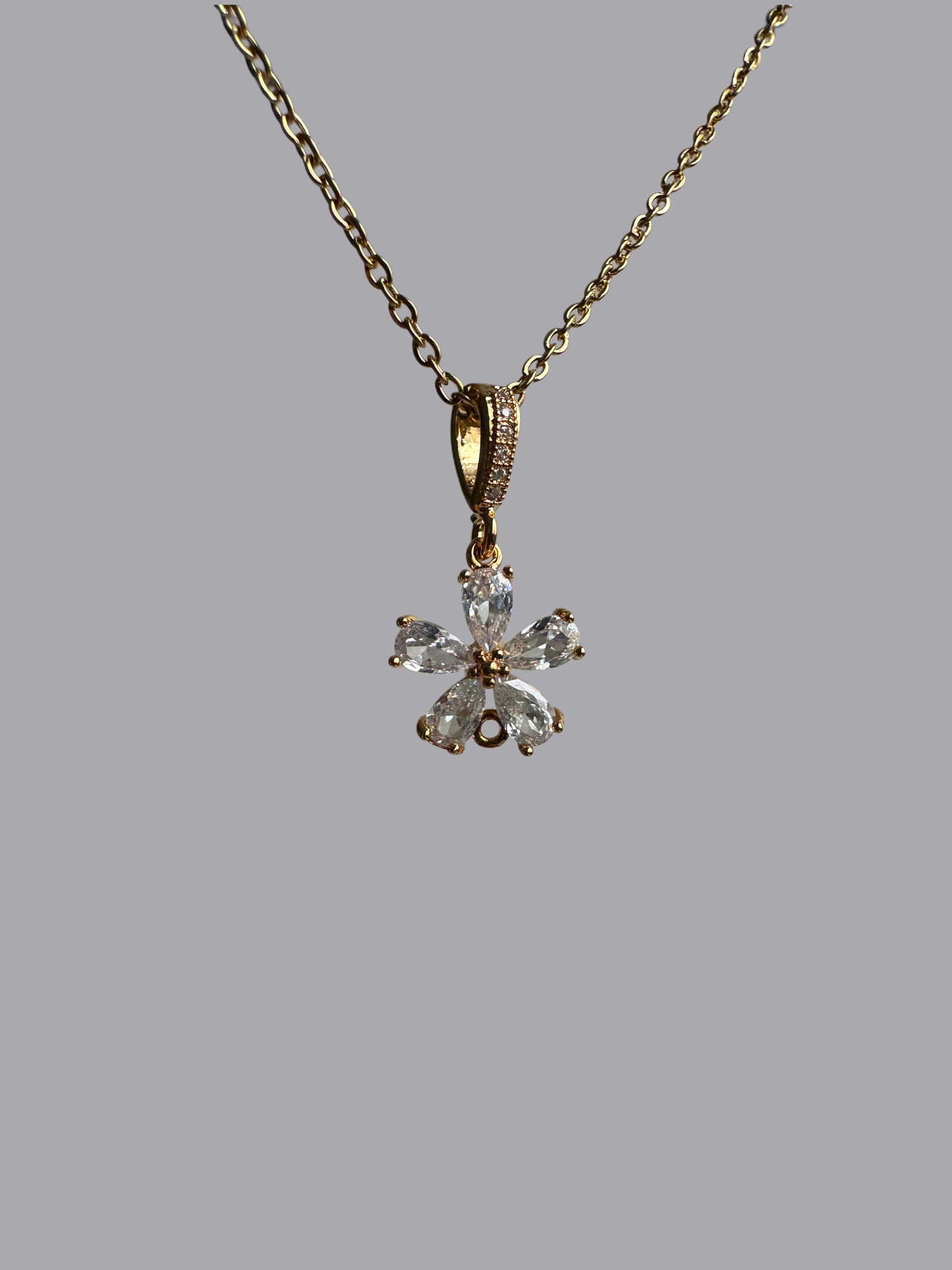 Dailaa Necklace