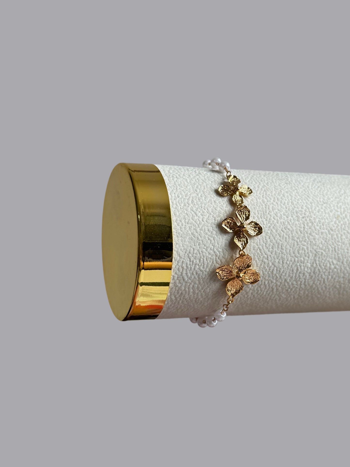 Lora Pearl Bracelet