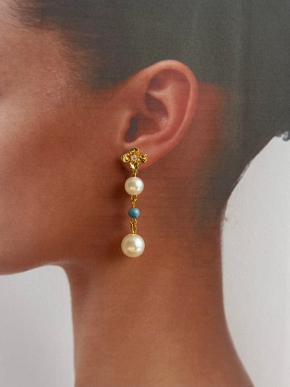 Nerina Pearl Earrings