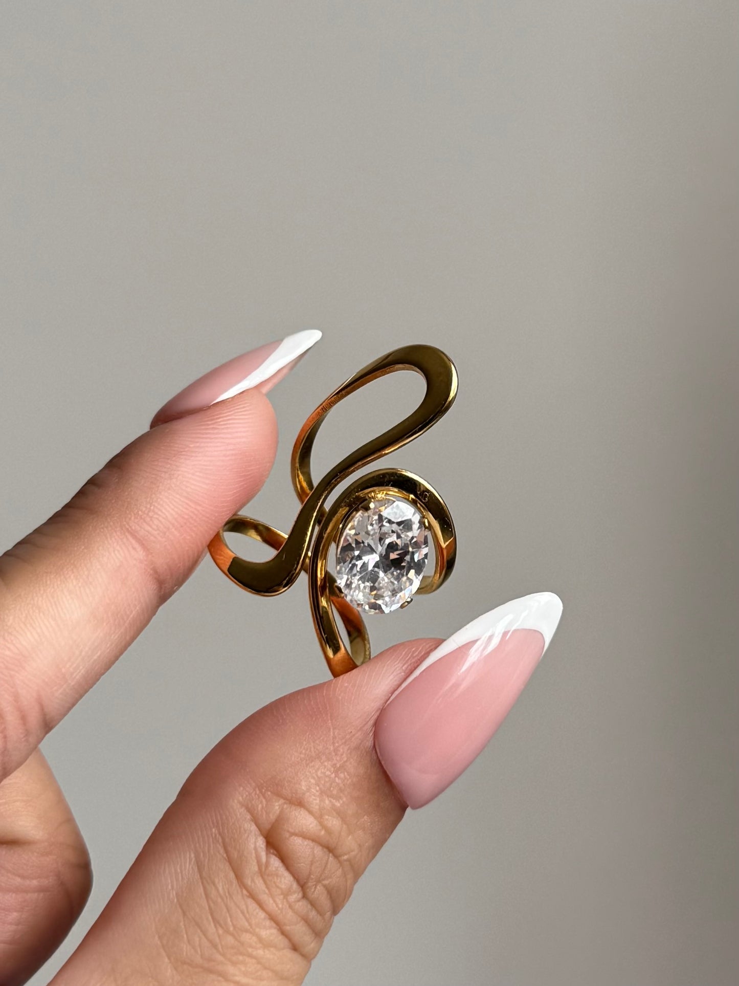Golden Muse Ring